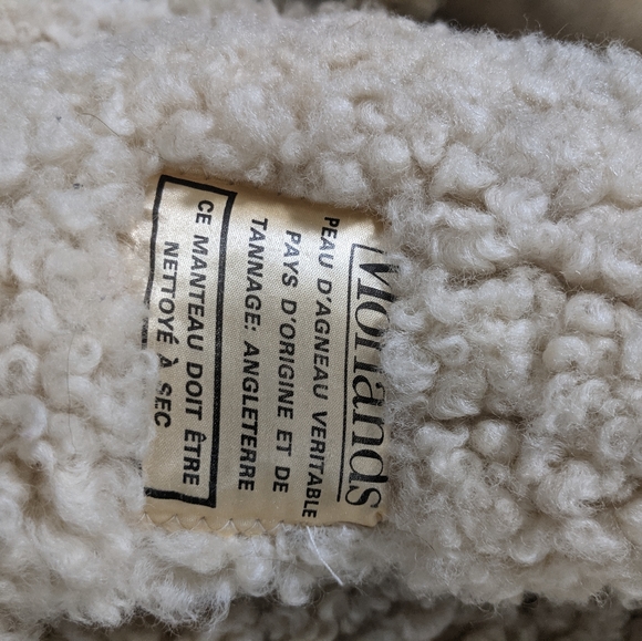 CHARITY FUNDRAISER - Authentic lambskin women's coat size small / medium - Picture 11 of 17